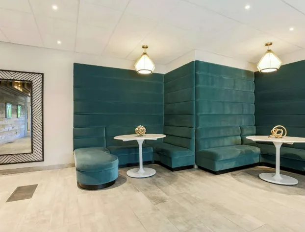 DoubleTree by Hilton Austin - University Area hotel detail image 2