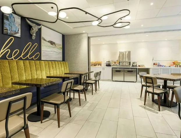 DoubleTree by Hilton Austin - University Area hotel detail image 4