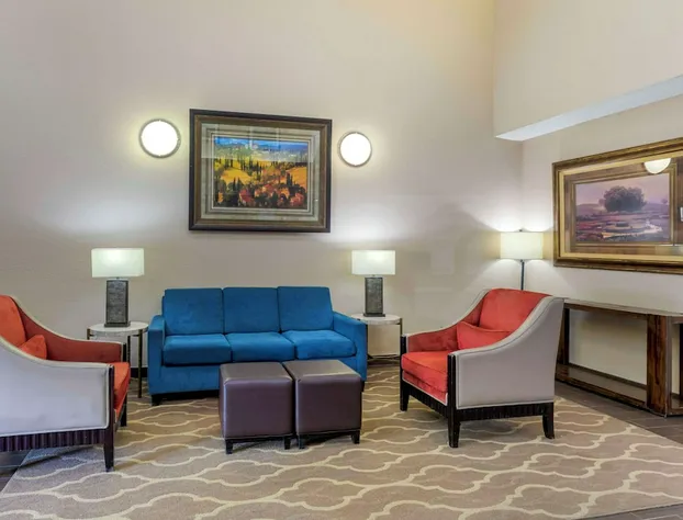 Comfort Suites Lakewood - Denver hotel detail image 2