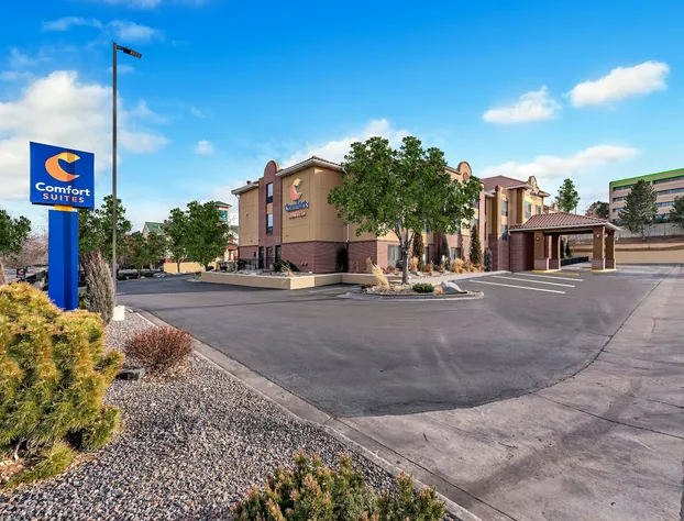 Comfort Suites Lakewood - Denver hotel detail image 1