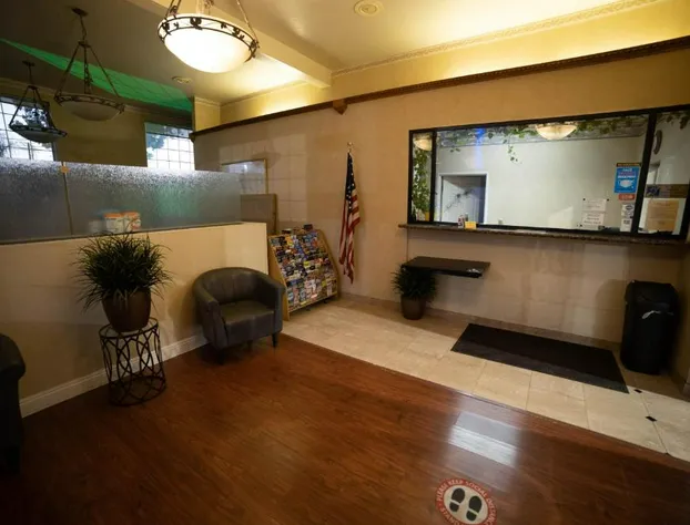 Mid City Inn and Suites hotel detail image 3