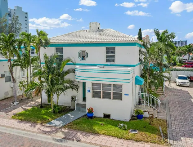 Hollywood Beachside Boutique Suites hotel detail image 4