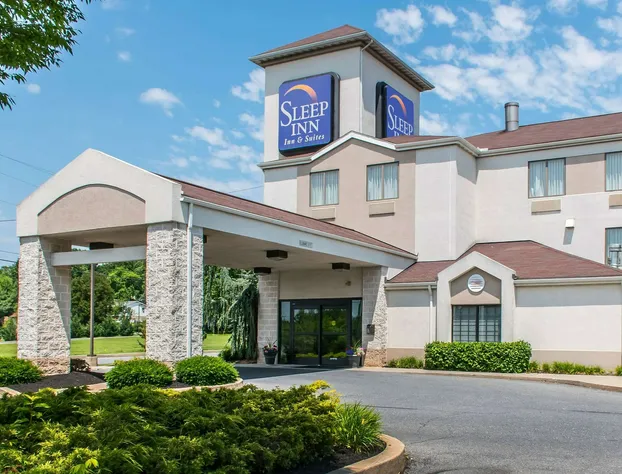 Sleep Inn & Suites of Lancaster County hotel detail image 1