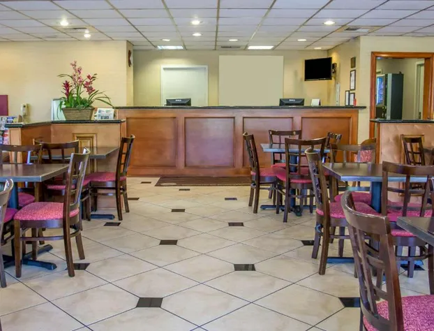 Quality Inn Riverside near UCR and Downtown hotel detail image 4