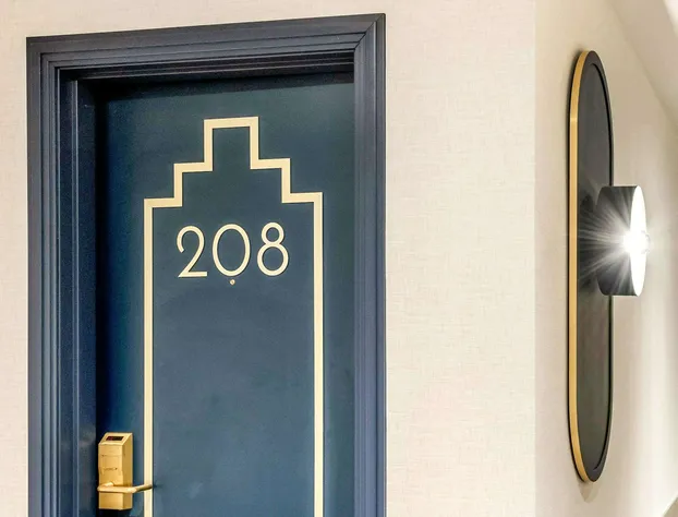 Hotel Royal William, an Ascend Collection Hotel hotel detail image 1