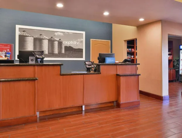 Hampton Inn & Suites Woodland-Sacramento Area hotel detail image 3