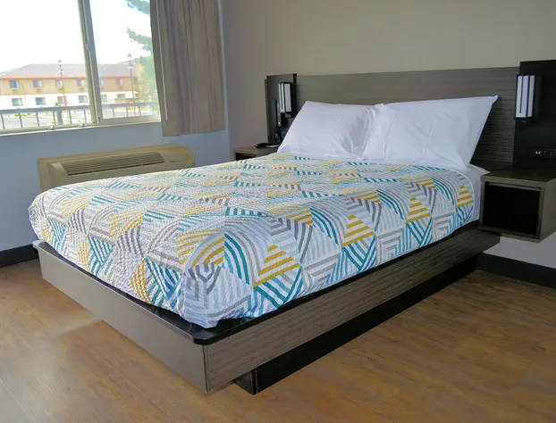 Motel 6 Spring Hill, FL - Weeki Wachee hotel detail image 2