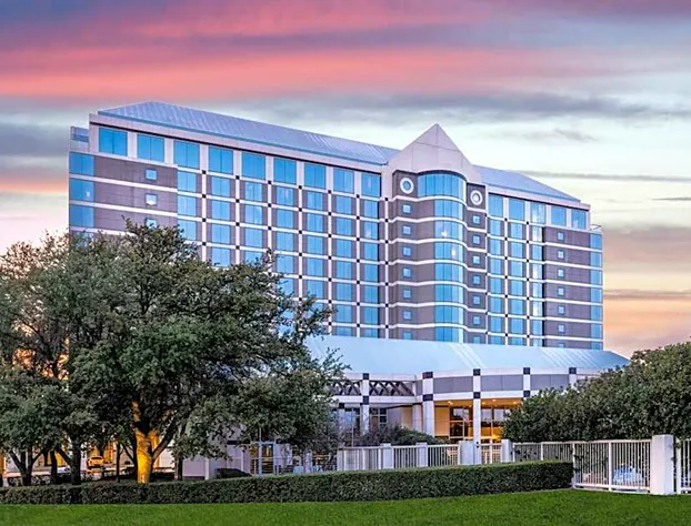 Renaissance Dallas North Hotel hotel detail image 3