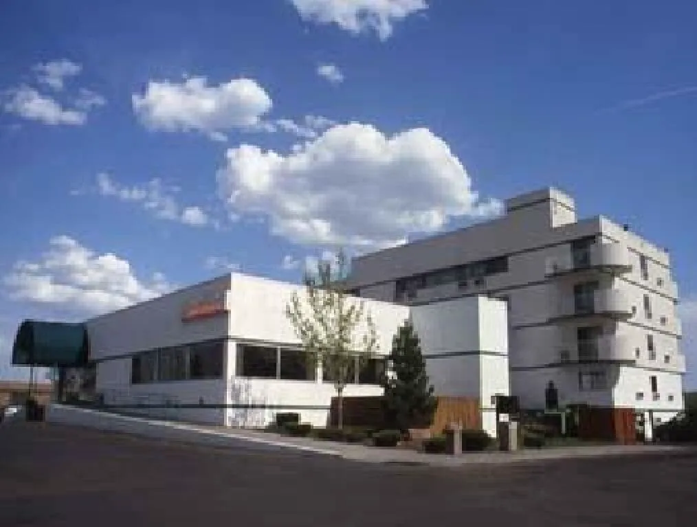 Howard Johnson by Wyndham Denver West hotel hero