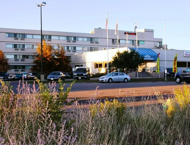 Howard Johnson by Wyndham Denver West hotel detail image 2