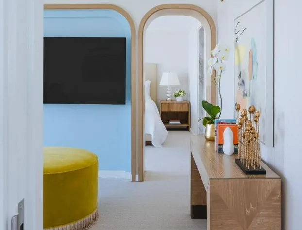 Regent Santa Monica Beach hotel detail image 4