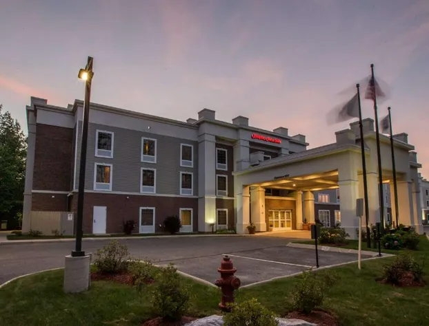 Hampton Inn & Suites Berkshires-Lenox hotel detail image 2