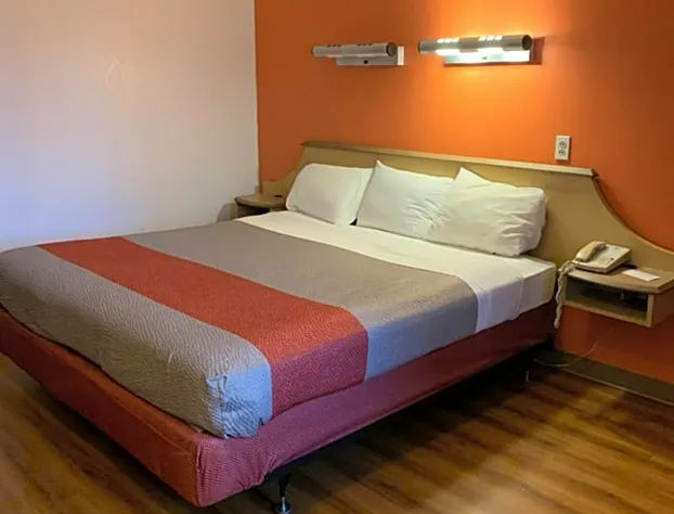 Rodeway Inn hotel detail image 1