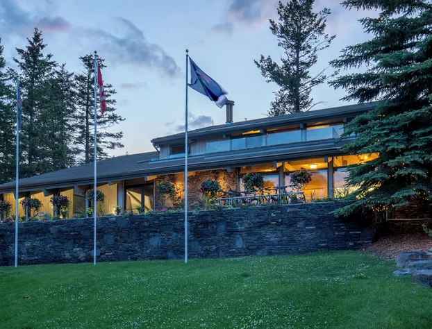 Tunnel Mountain Resort hotel detail image 2