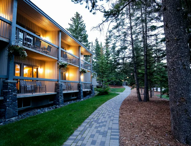 Tunnel Mountain Resort hotel detail image 4