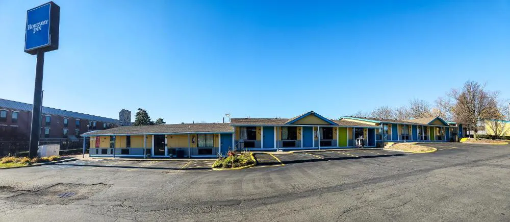 Rodeway Inn Auburn Hills - Detroit hotel hero