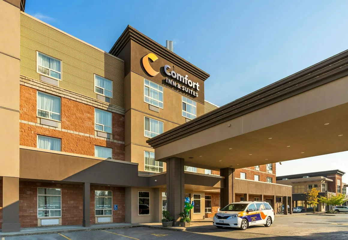 Comfort Inn Surrey Hotel hotel hero