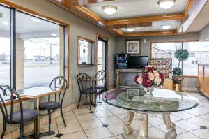 Econo Lodge Seymour hotel detail image 1