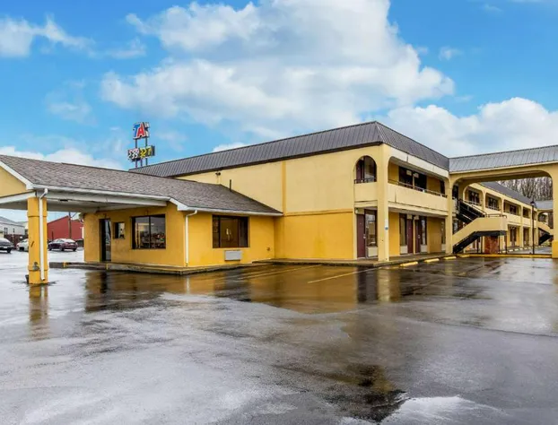 Econo Lodge Seymour hotel detail image 2