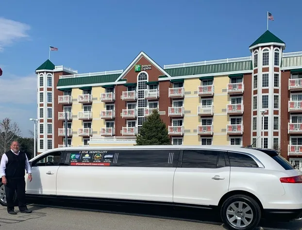 Holiday Inn Express & Suites Petoskey by IHG hotel detail image 1