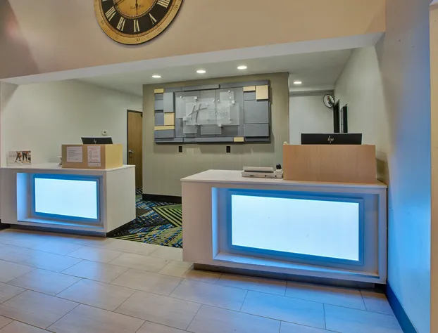 Holiday Inn Express & Suites Petoskey by IHG hotel detail image 4