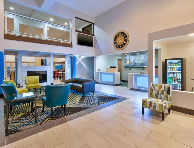 Holiday Inn Express & Suites Petoskey by IHG hotel detail image 2