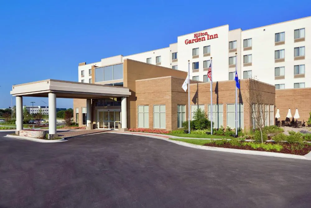 Hilton Garden Inn Lake Forest Mettawa hotel hero