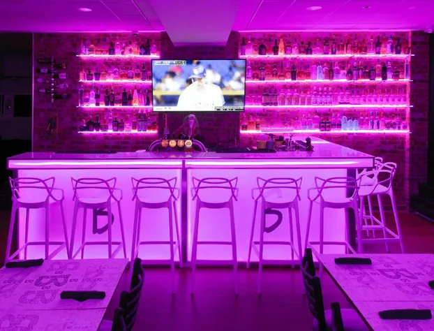 Travelodge Hotel by Wyndham Montreal Centre hotel detail image 4