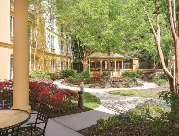 La Quinta Inn & Suites by Wyndham Univ Area Chapel Hill hotel detail image 2