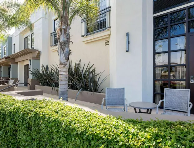 Hampton Inn Santa Barbara/Goleta hotel detail image 1