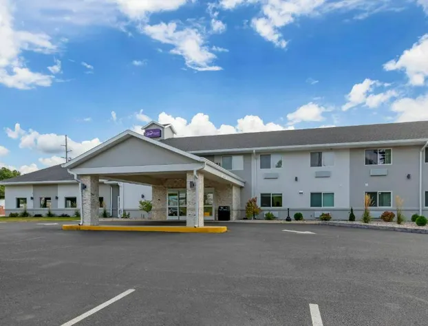 Sleep Inn & Suites Wisconsin Dells - Lake Delton hotel detail image 1