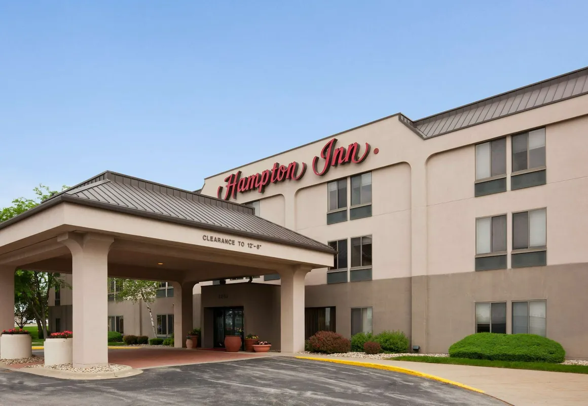 Hampton Inn - Cedar Rapids hotel hero