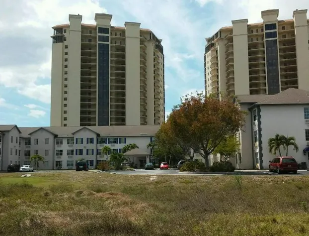 InTown Suites Extended Stay Fort Myers hotel detail image 2