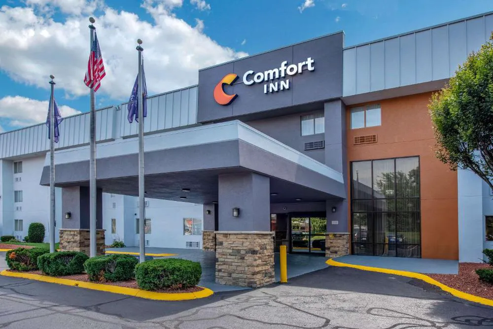 Comfort Inn Indianapolis South hotel hero