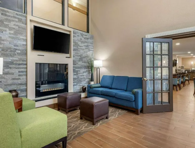 Comfort Inn Indianapolis South hotel detail image 2