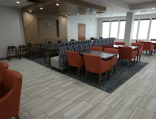 Holiday Inn Express Hotels and Suites Dayton North Tipp City by IHG hotel detail image 2