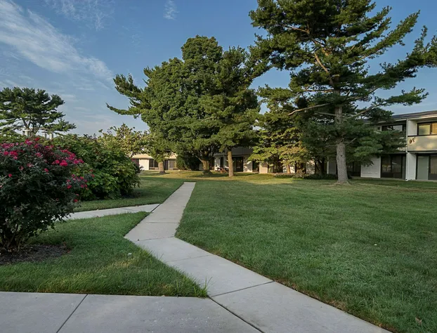 Quality Inn & Suites Skyways hotel detail image 1