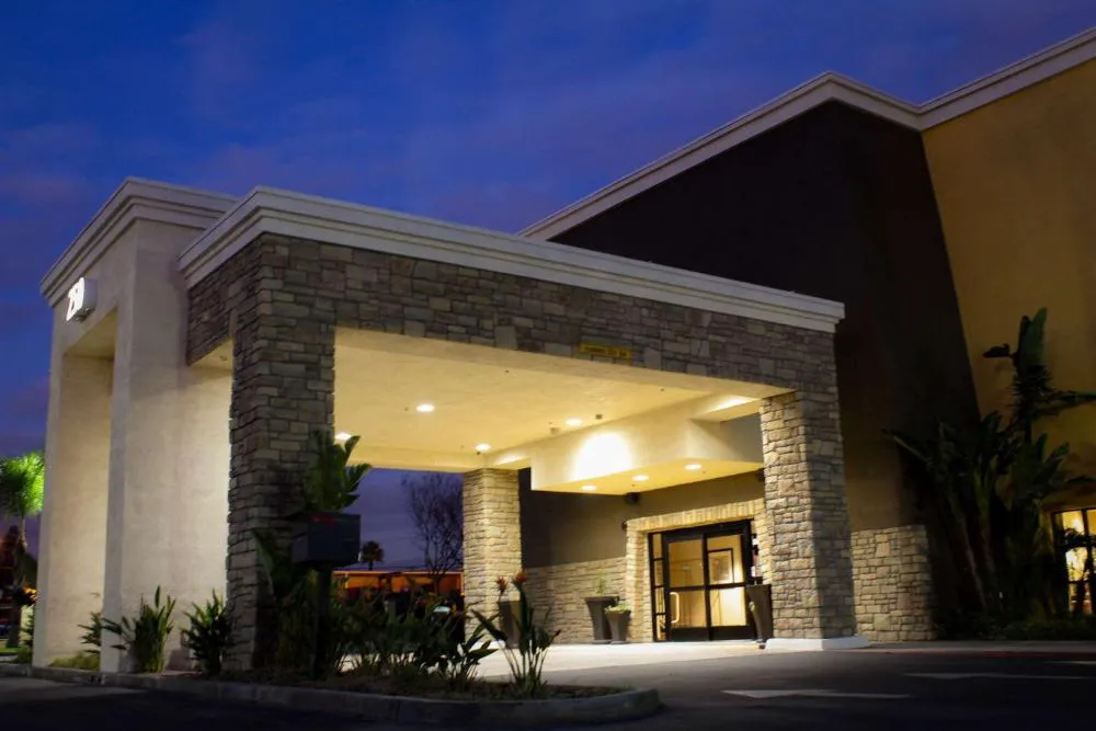 Best Western Plus Arrowhead Hotel hotel hero