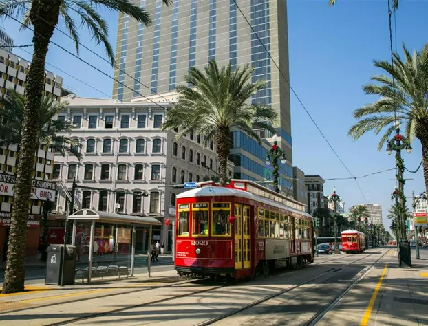 Wyndham Garden Hotel Baronne Plaza hotel detail image 1