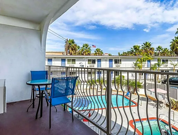 Pacific Inn hotel detail image 2