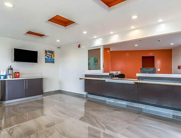 Pacific Inn hotel detail image 3