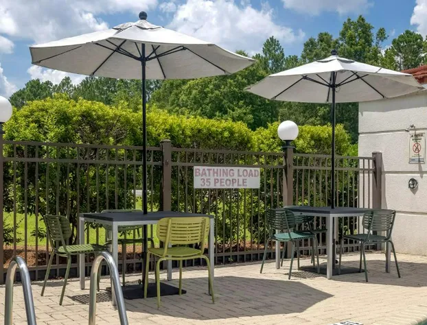 Spark by Hilton Savannah Airport hotel detail image 2