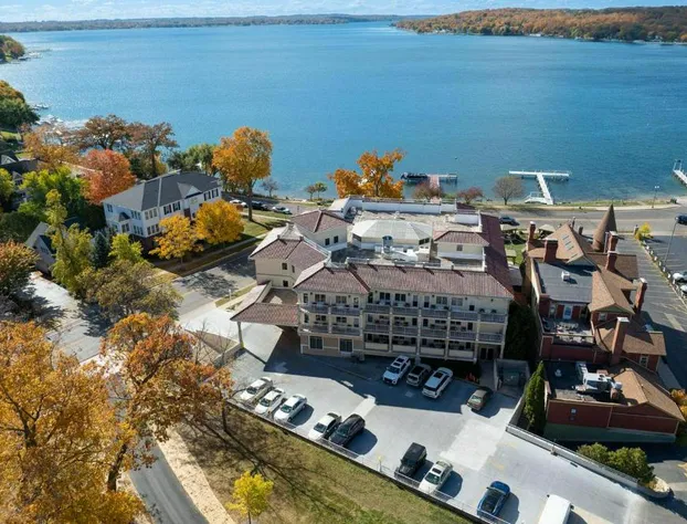 Bella Vista Suites hotel detail image 3