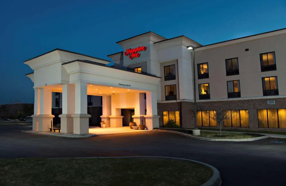 Hampton Inn Bennington hotel hero