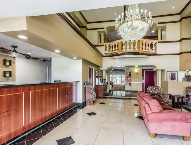 Comfort Suites Bakersfield hotel detail image 4