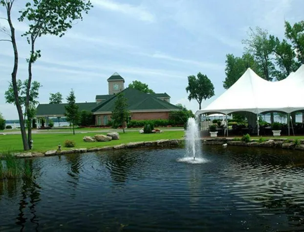 Château Vaudreuil hotel detail image 1