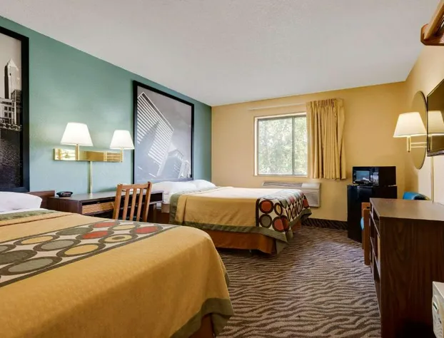Super 8 by Wyndham Mentor/Cleveland Area hotel detail image 3