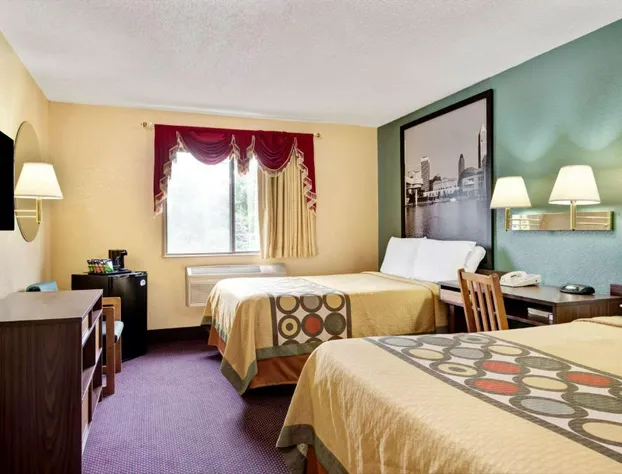Super 8 by Wyndham Mentor/Cleveland Area hotel detail image 4