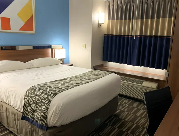 Microtel Inn & Suites by Wyndham Fond Du Lac hotel detail image 3