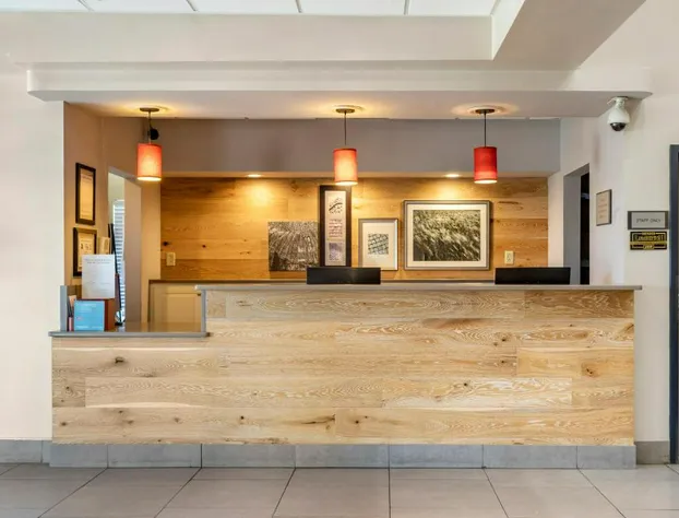 Country Inn & Suites by Radisson, Lumberton, NC hotel detail image 3